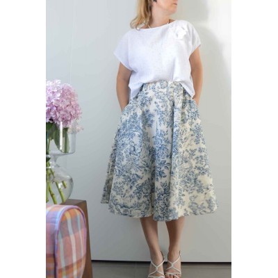 Blusa Diritta con spilla •...